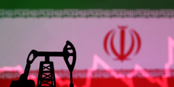 Petróleo cai abaixo de US$ 100 e bolsas sobem com esperança de acordo entre EUA e Irã