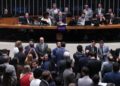Câmara derruba tentativa do PL de votar PEC que previa adoção da escala 4×3