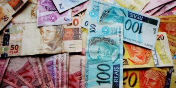 Governo central registra superávit primário de R$25,198 bi, acima do esperado