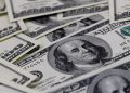Bolsa cai 2,22%, e dólar volta a subir acima de R$ 5,06