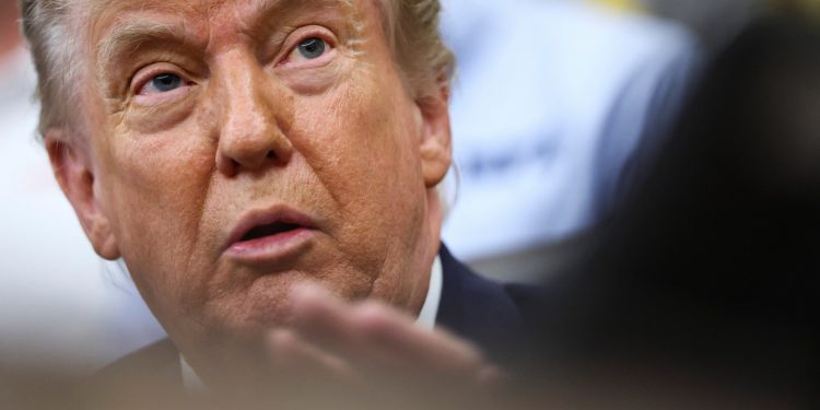 “Já chega”, diz Trump ao Irã após ataque a Israel; americano tenta salvar cessar-fogo