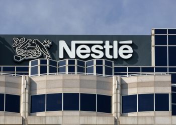 Nestlé moderniza extração de café e aposta em IA em fábrica centenária de Araras
